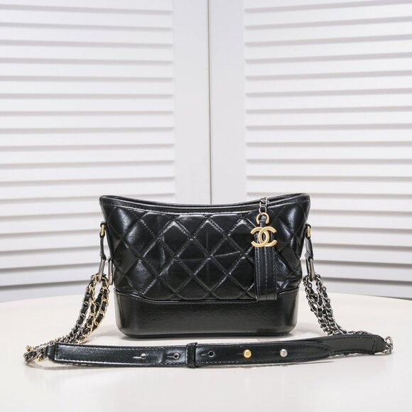 💎✨AUTHENTIC✨💎Chanel bag - Picture 1 of 9